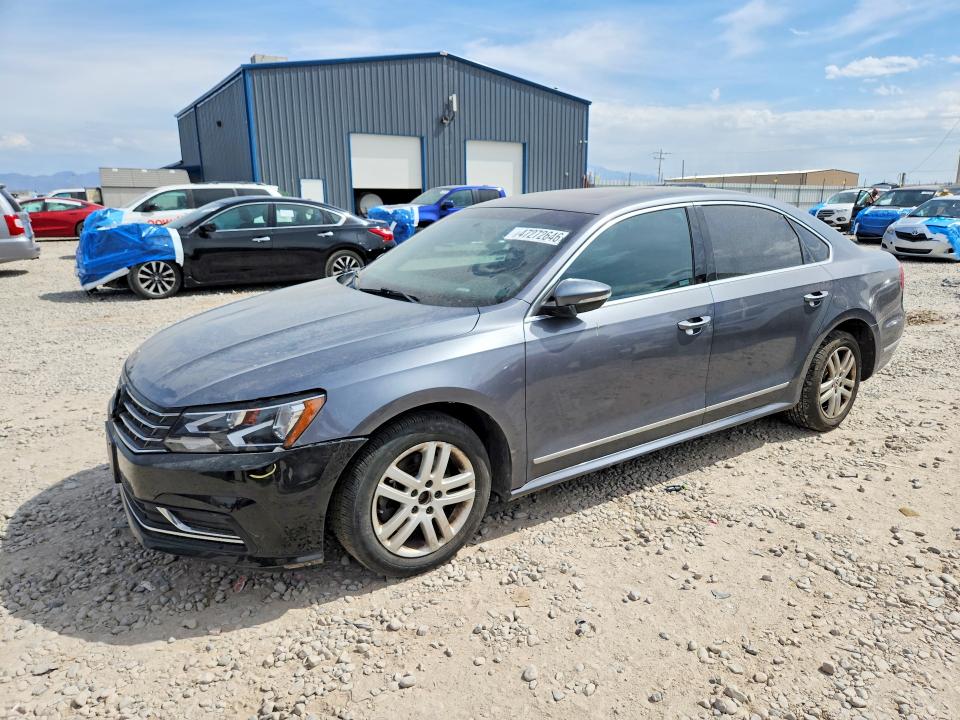 47272646 :رقم المزاد ، 1VWBT7A37HC063248 vin ، 2017 Volkswagen Passat مزاد بيع