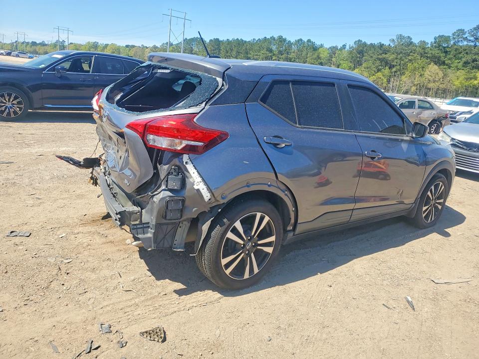 46510206 :رقم المزاد ، 3N1CP5CV6LL553310 vin ، 2020 Nissan Kicks مزاد بيع