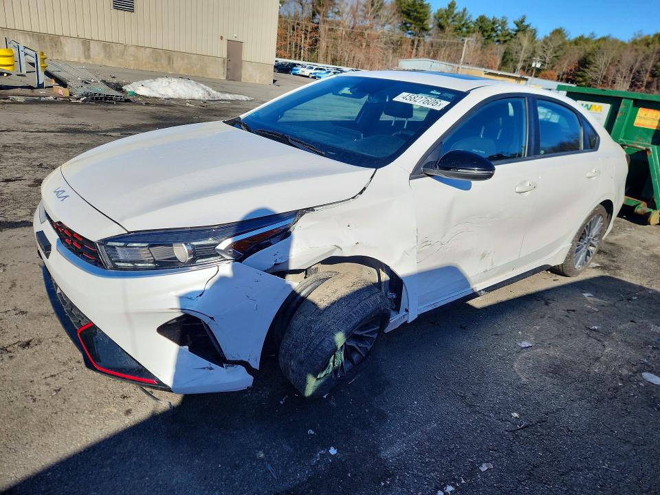 2022 Kia Forte მანქანა იყიდება აუქციონზე, vin: 3KPF54AD5NE431873, აუქციონის ნომერი: 45827606