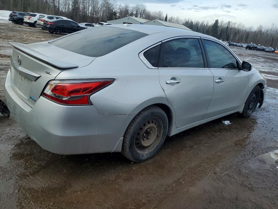 45993076 :رقم المزاد ، 1N4AL3AP7FN321768 vin ، 2015 Nissan Altima مزاد بيع