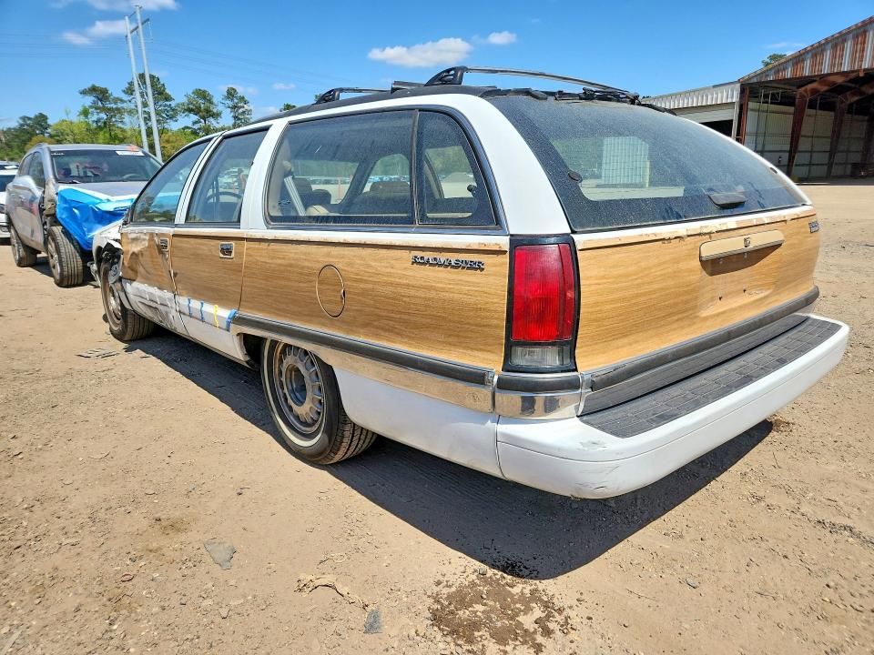 1996 Buick Roadmaster მანქანა იყიდება აუქციონზე, vin: 1G4BR82P8TR414310, აუქციონის ნომერი: 46843226