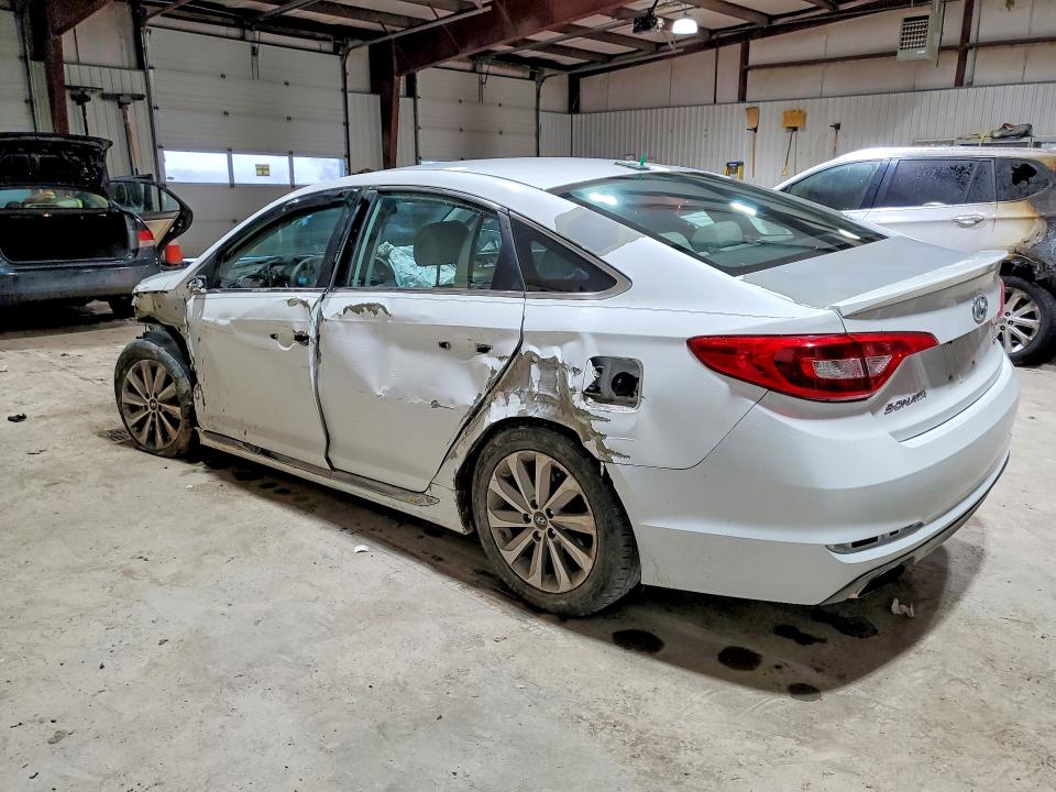46132286 :رقم المزاد ، 5NPE34AF9FH070339 vin ، 2015 Hyundai Sonata مزاد بيع