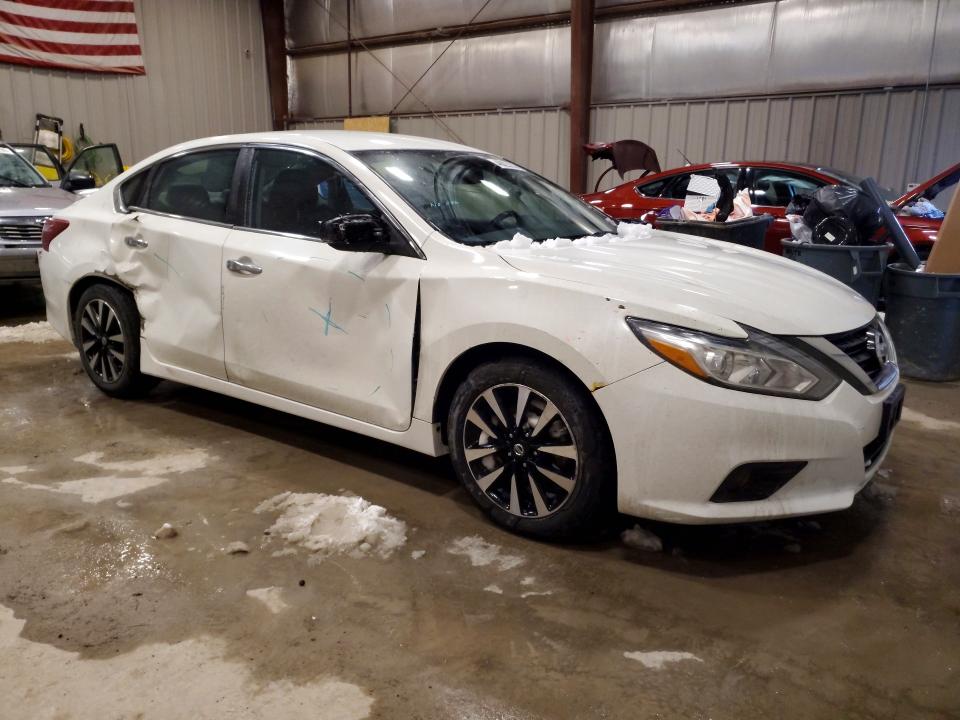 2018 Nissan Altima მანქანა იყიდება აუქციონზე, vin: 1N4AL3AP9JC248665, აუქციონის ნომერი: 46023236