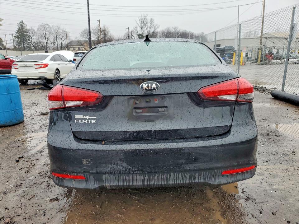 79916635 :رقم المزاد ، 3KPFK4A78HE135088 vin ، 2017 Kia Forte مزاد بيع