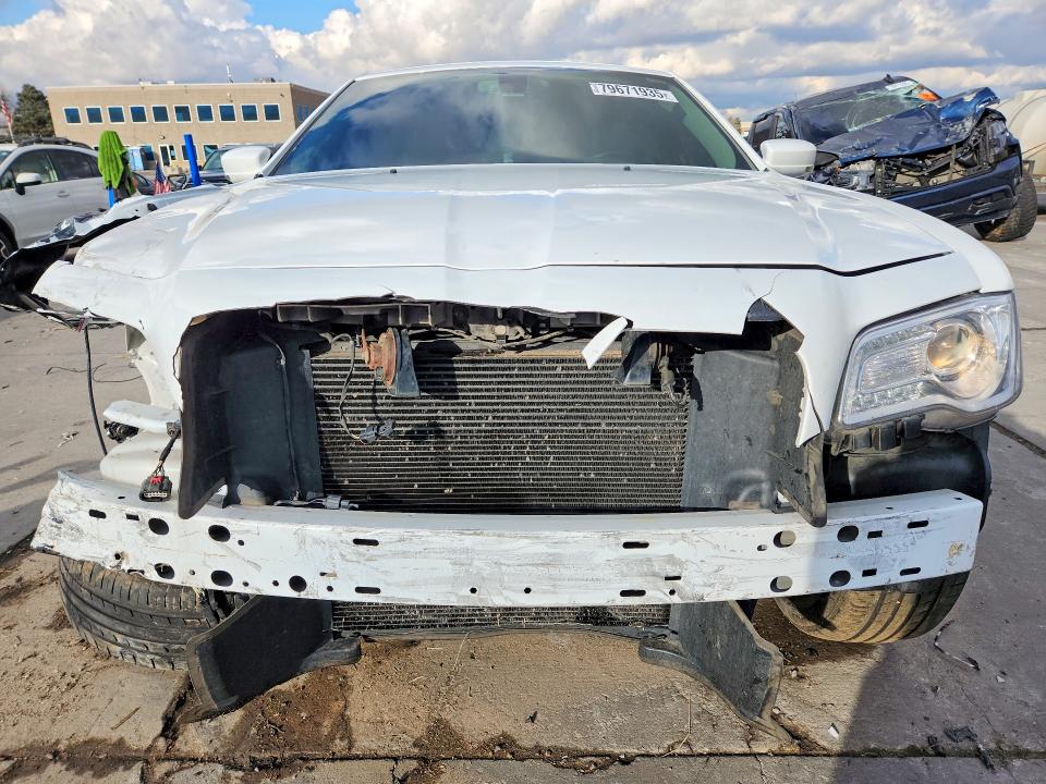 79671935 :رقم المزاد ، 2C3CCARGXGH208679 vin ، 2016 Chrysler 300 مزاد بيع