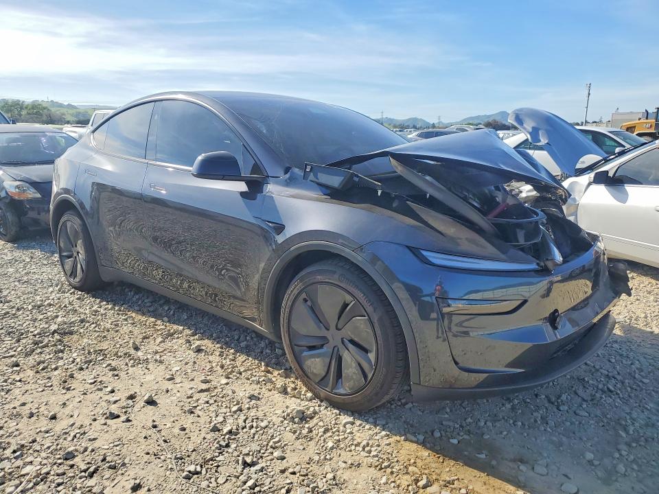 2026 Tesla Model Y მანქანა იყიდება აუქციონზე, vin: 7SAYGDEE6TF341969, აუქციონის ნომერი: 45729496