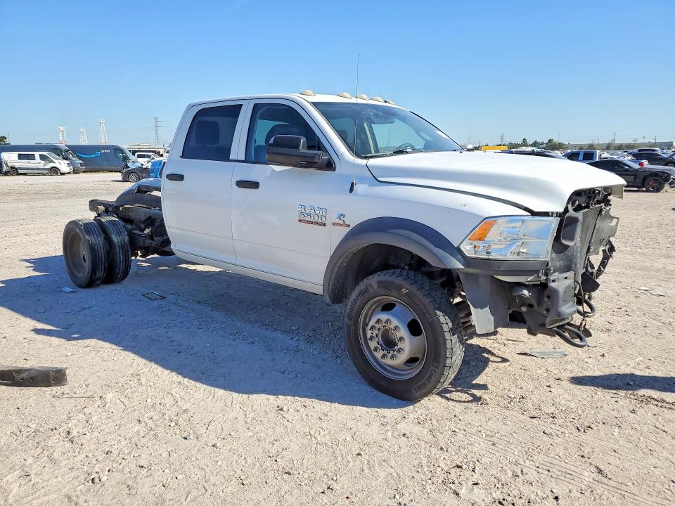 46015346 :رقم المزاد ، 3C7WRNEL8FG602068 vin ، 2015 Ram 5500 مزاد بيع