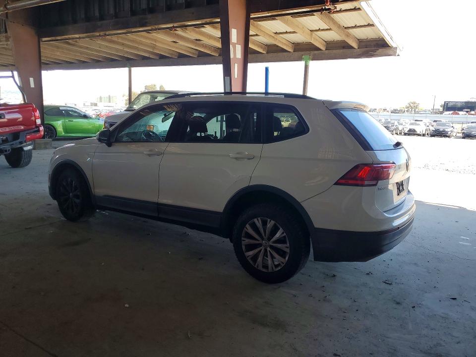 Продаж на аукціоні авто 2018 Volkswagen Tiguan, vin: 3VV1B7AX2JM109742, номер лоту: 46062176