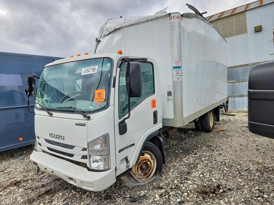 41847196 :رقم المزاد ، 54DC4W1B4JS804761 vin ، 2018 Isuzu Npr Hd مزاد بيع
