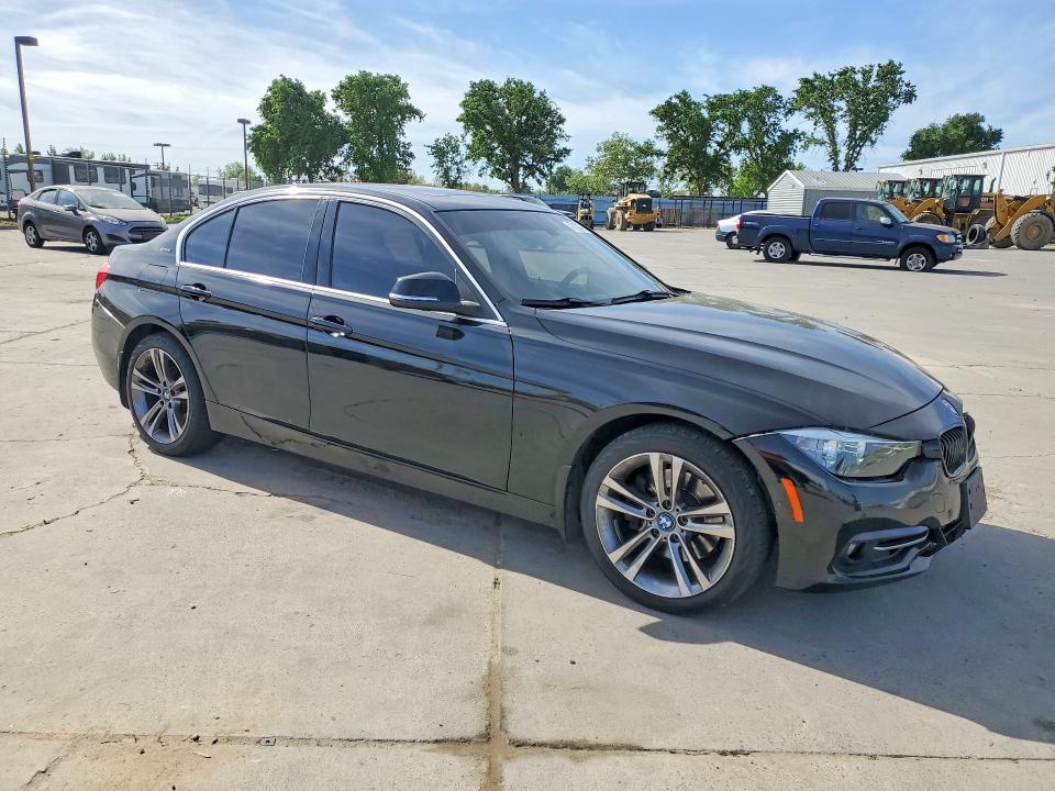 47132716 :رقم المزاد ، WBA8E1C31HA156826 vin ، 2017 Bmw 330e مزاد بيع