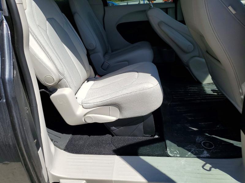 47082046 :رقم المزاد ، 2C4RC1DG1HR529289 vin ، 2017 Chrysler Pacifica مزاد بيع