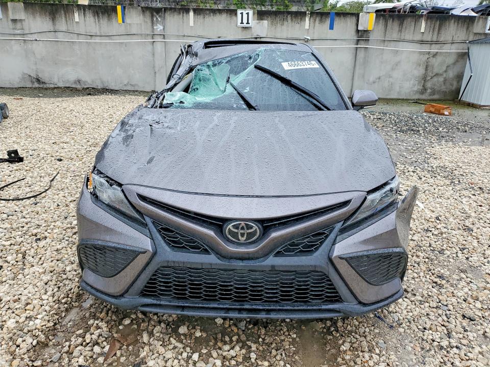 46663746 :رقم المزاد ، 4T1G11AK9RU878917 vin ، 2024 Toyota Camry مزاد بيع