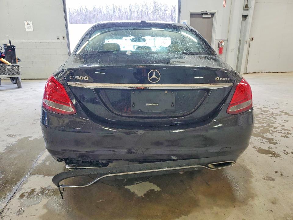 Продажа на аукционе авто 2018 Mercedes-benz C, vin: 55SWF4KB8JU246438, номер лота: 45843146