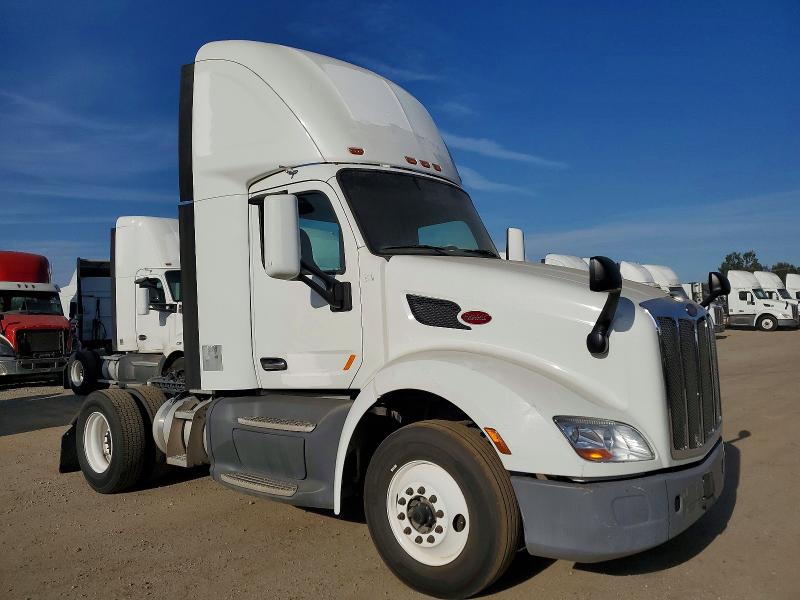 Aukcja sprzedaży 2017 Peterbilt 579, vin: 1XPBA48X1HD428614, numer aukcji: 46204016