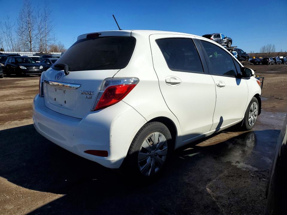 2013 Toyota Yaris მანქანა იყიდება აუქციონზე, vin: JTDKTUD36DD563712, აუქციონის ნომერი: 79983385