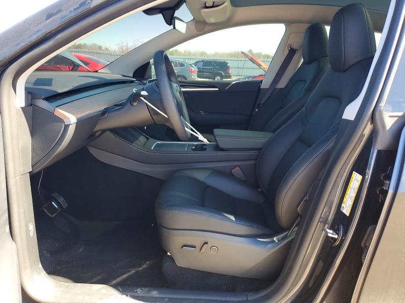 2024 Tesla Model Y მანქანა იყიდება აუქციონზე, vin: 7SAYGDEEXRA262097, აუქციონის ნომერი: 79130035