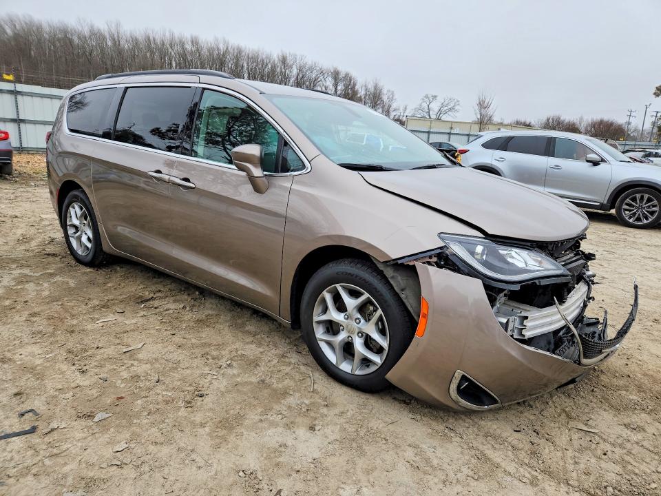 Продажа на аукционе авто 2018 Chrysler Pacifica, vin: 2C4RC1FG4JR175125, номер лота: 79130725
