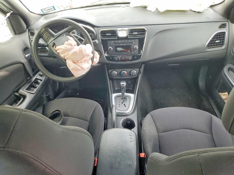 79444145 :رقم المزاد ، 1C3CCBAG7DN722400 vin ، 2013 Chrysler 200 مزاد بيع