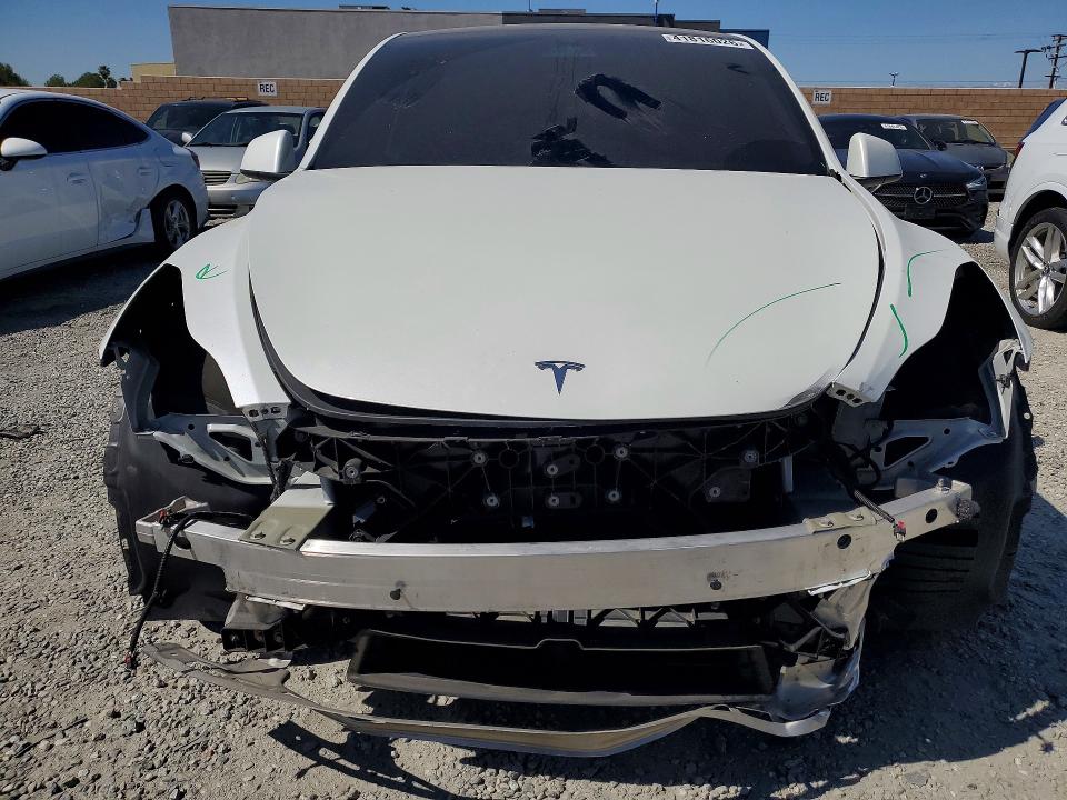 2022 Tesla Model Y მანქანა იყიდება აუქციონზე, vin: 7SAYGDEFXNF489005, აუქციონის ნომერი: 41816026