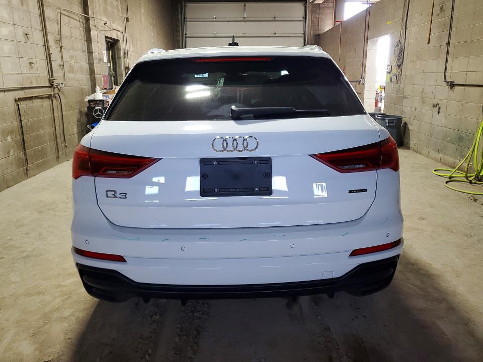 41594926 :رقم المزاد ، WA1FECF32L1017535 vin ، 2020 Audi Q3 مزاد بيع