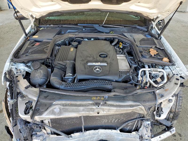 46960146 :رقم المزاد ، 55SWF4JB0FU090419 vin ، 2015 Mercedes-benz C مزاد بيع