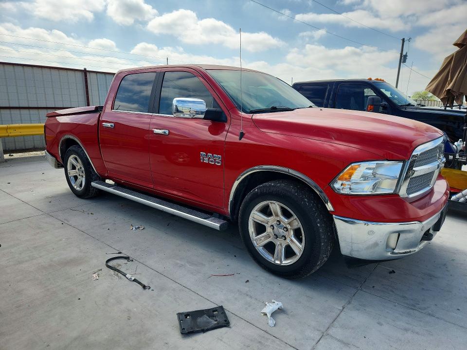 47563936 :رقم المزاد ، 1C6RR6LT9JS155262 vin ، 2018 Ram 1500 مزاد بيع