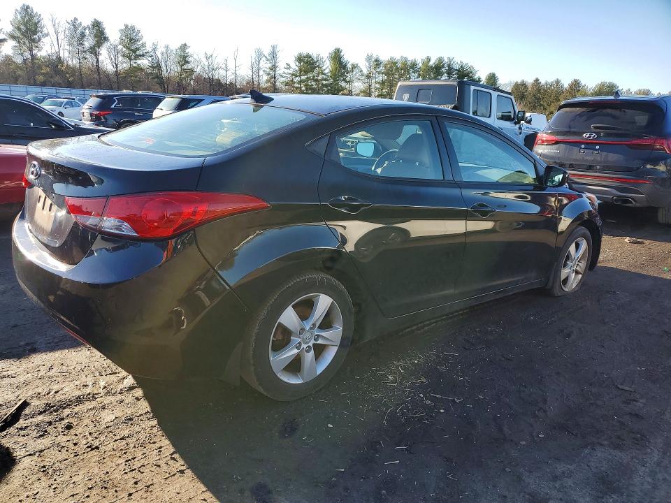 2013 Hyundai Elantra მანქანა იყიდება აუქციონზე, vin: 5NPDH4AE6DH381163, აუქციონის ნომერი: 45467536