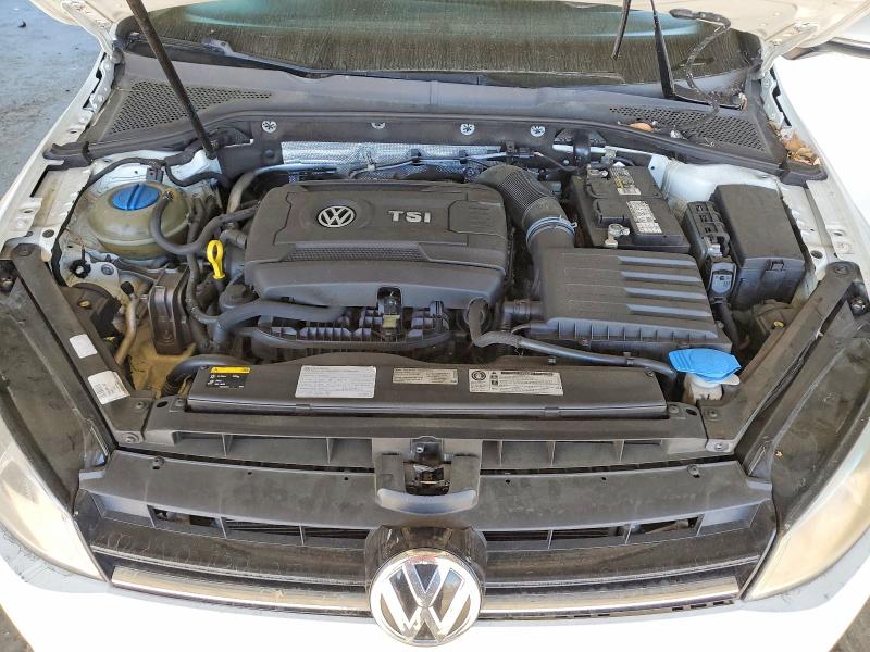 47269146 :رقم المزاد ، 3VW217AU0FM005492 vin ، 2015 Volkswagen Golf مزاد بيع