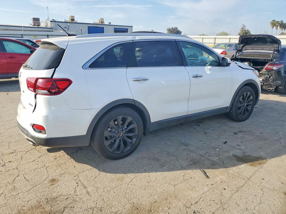 2020 Kia Sorento მანქანა იყიდება აუქციონზე, vin: 5XYPH4A57LG670314, აუქციონის ნომერი: 79790025