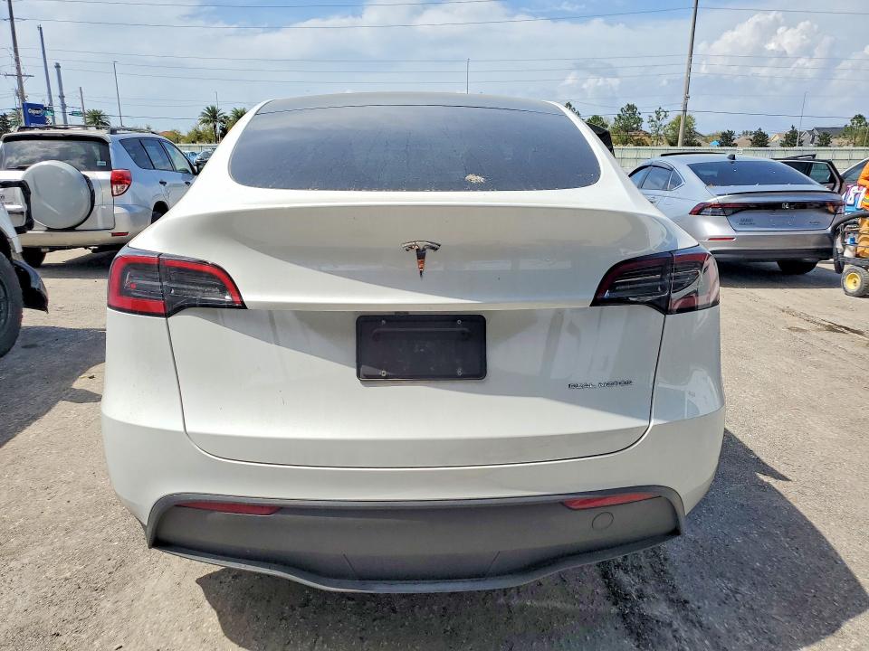 2024 Tesla Model Y მანქანა იყიდება აუქციონზე, vin: 7SAYGDEE4RA333052, აუქციონის ნომერი: 41996556