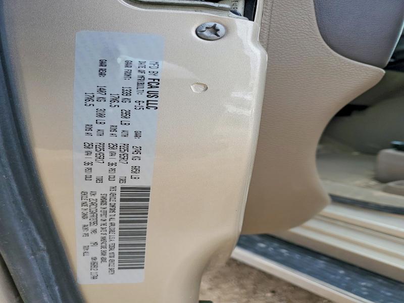 47425776 :رقم المزاد ، 2C4RC1CGXFR727951 vin ، 2015 Chrysler Town & Country مزاد بيع