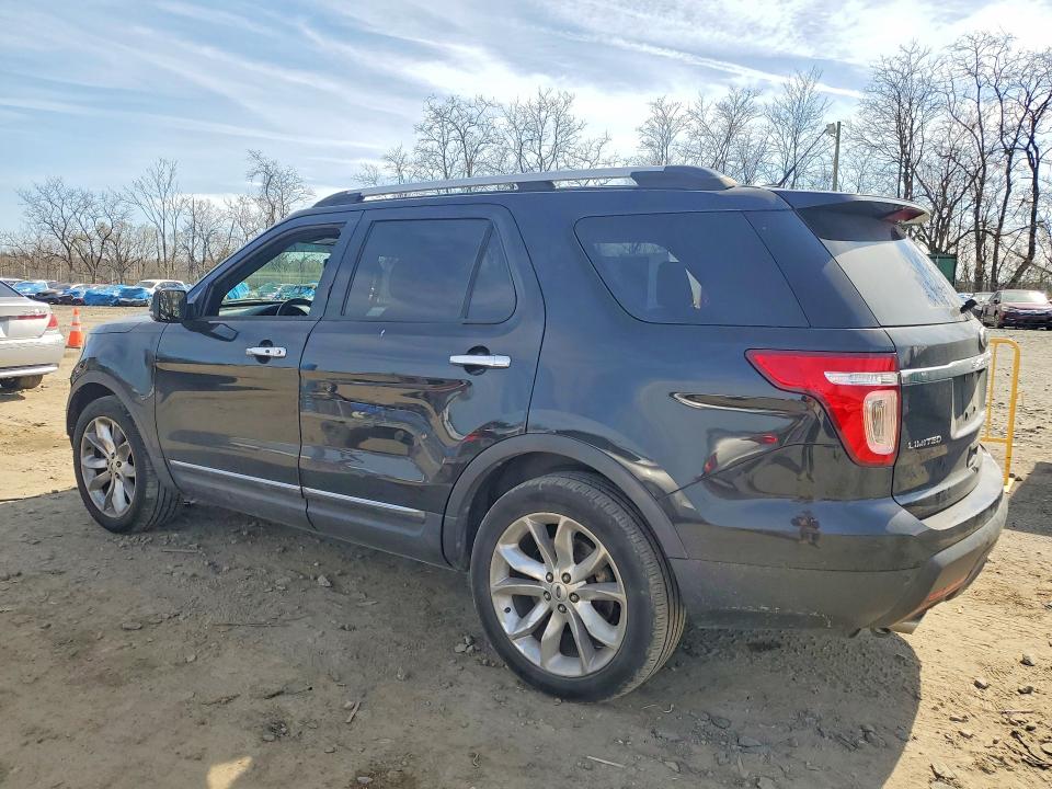 47096656 :رقم المزاد ، 1FM5K8F82DGC22964 vin ، 2013 Ford Explorer مزاد بيع