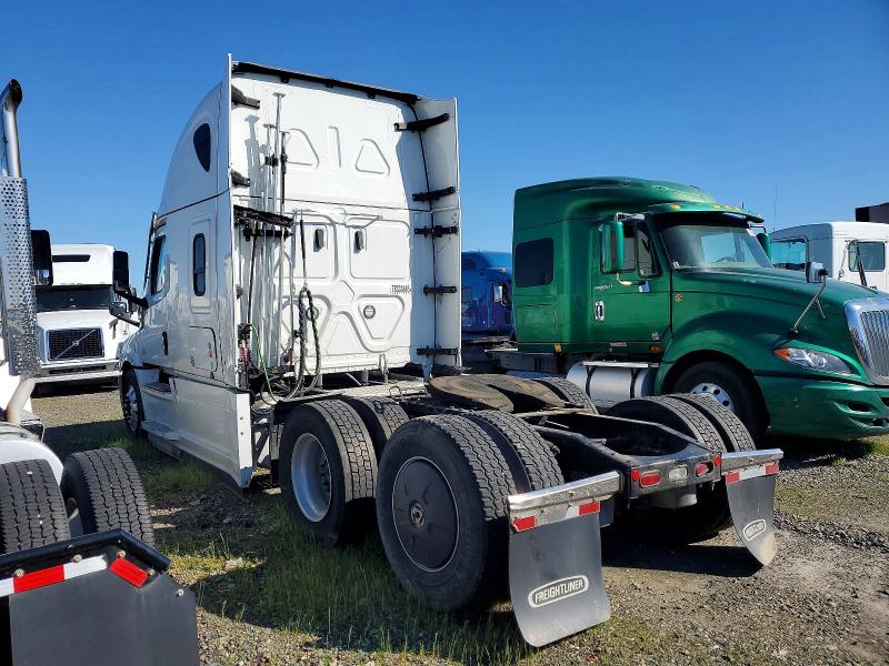 78333685 :رقم المزاد ، 3AKJHHDR8NSND1532 vin ، 2022 Freigliner Cascadia 126 مزاد بيع
