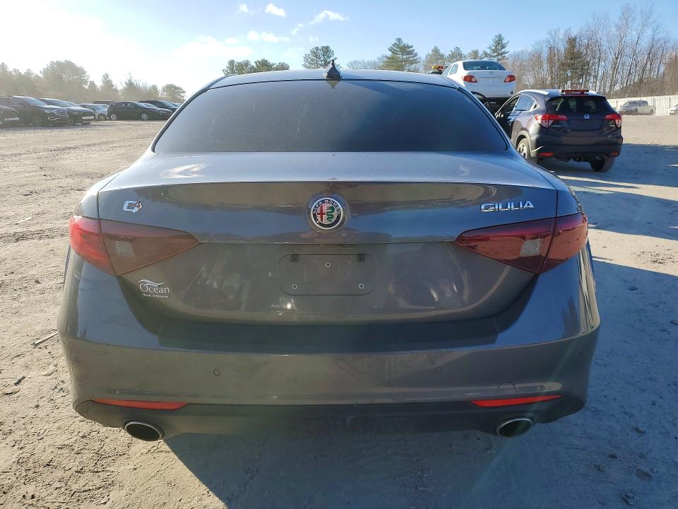 Продажа на аукционе авто 2017 Alfa Romeo Giulia, vin: ZARFAEEN7H7550149, номер лота: 46086866