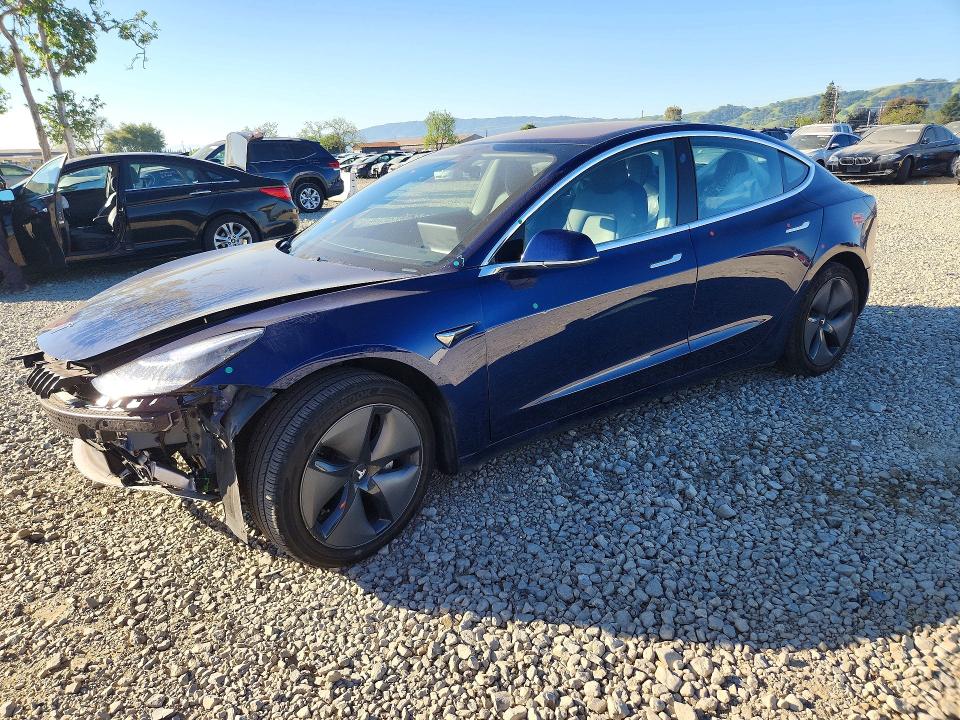 Продаж на аукціоні авто 2018 Tesla Model 3, vin: 5YJ3E1EA7JF076663, номер лоту: 45927436