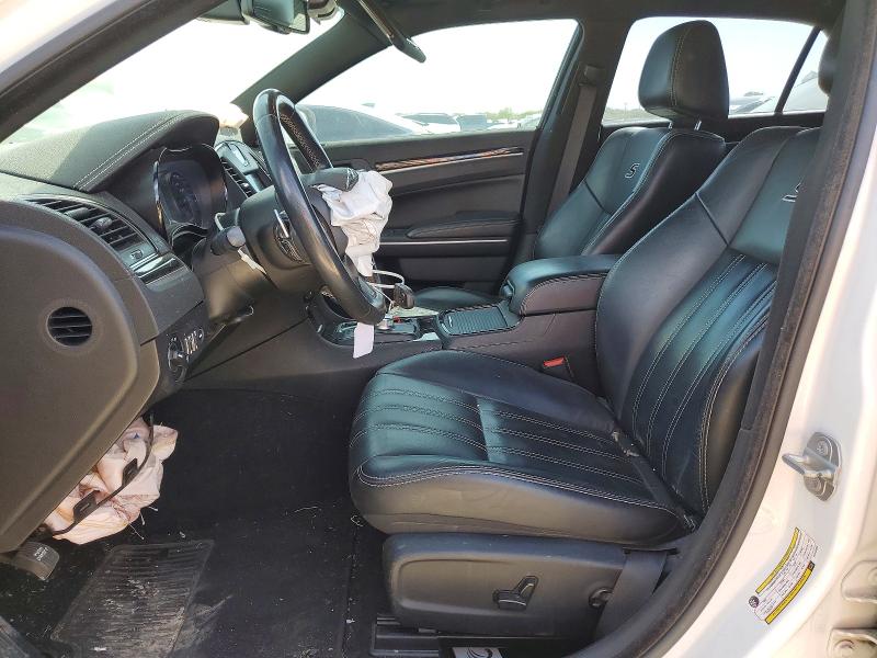 2020 Chrysler 300 მანქანა იყიდება აუქციონზე, vin: 2C3CCABT6LH141869, აუქციონის ნომერი: 46628066