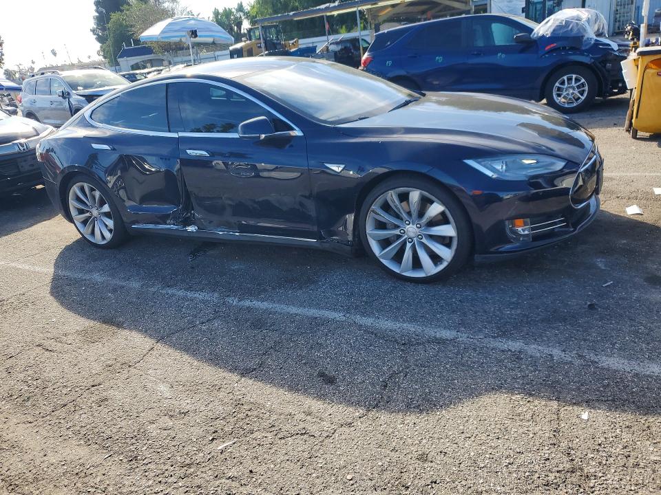 Продажа на аукционе авто 2014 Tesla Model S, vin: 5YJSA1H18EFP36881, номер лота: 79094745