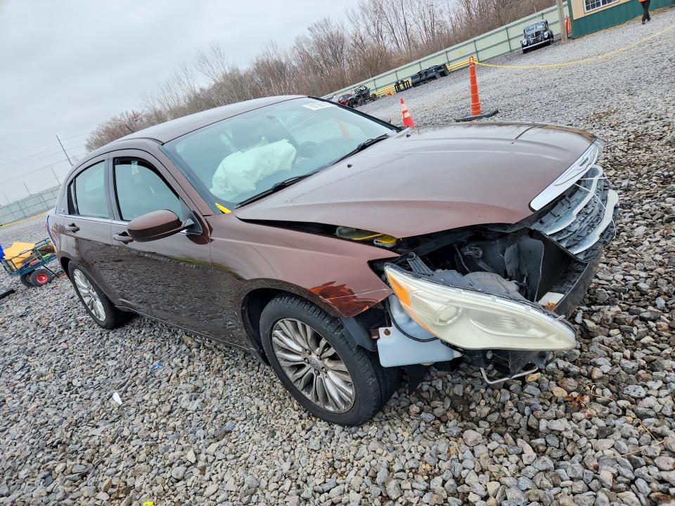 2013 Chrysler 200 მანქანა იყიდება აუქციონზე, vin: 1C3CCBAB6DN670715, აუქციონის ნომერი: 79736155