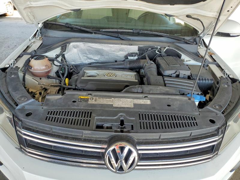 Продажа на аукционе авто 2015 Volkswagen Tiguan, vin: WVGAV7AX7FW569715, номер лота: 46118106