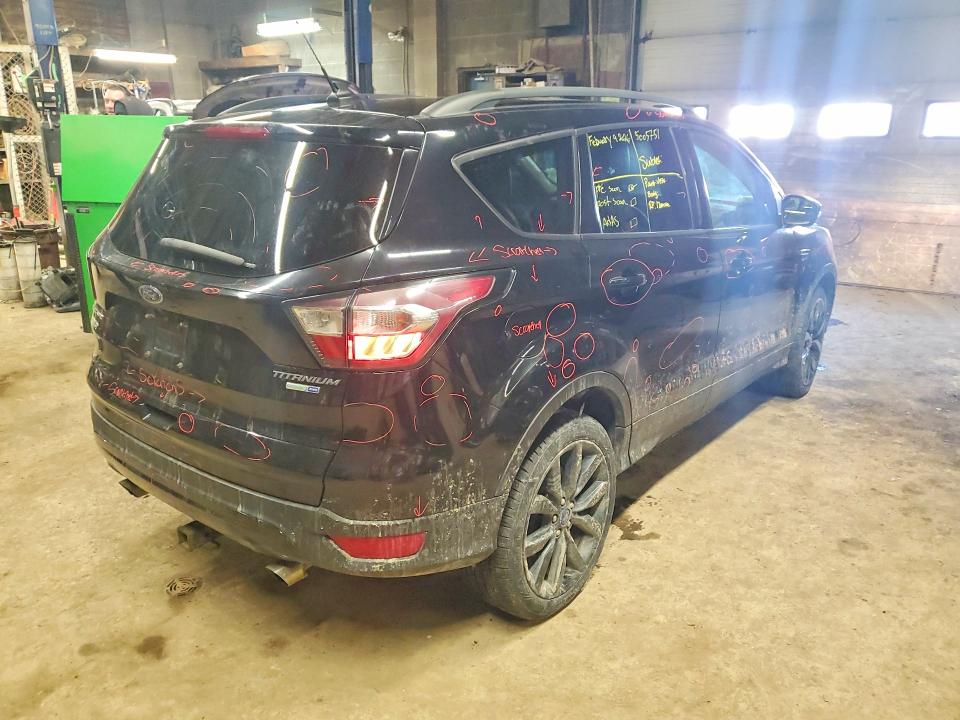 78076805 :رقم المزاد ، 1FMCU9J93JUC21021 vin ، 2018 Ford Escape مزاد بيع