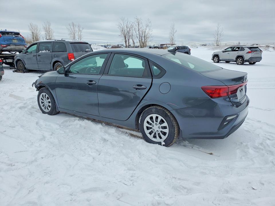 46619496 :رقم المزاد ، 3KPF24AD8ME383454 vin ، 2021 Kia Forte مزاد بيع