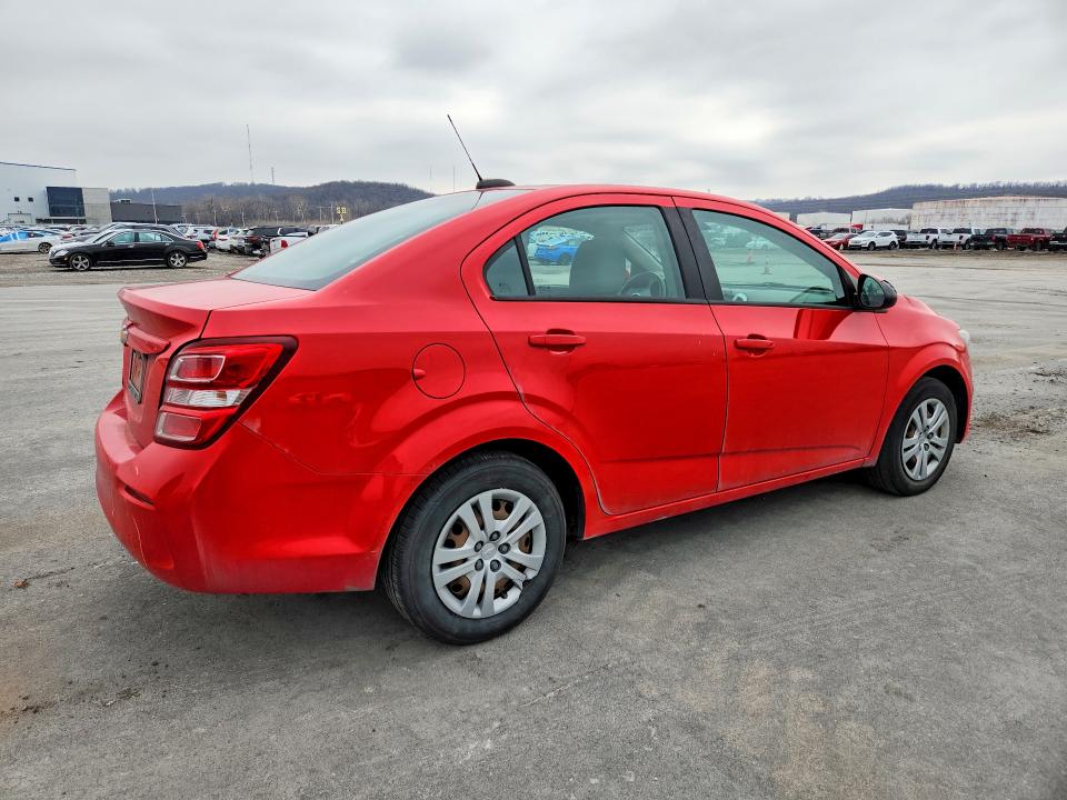 79749645 :رقم المزاد ، 1G1JB5SH7H4148903 vin ، 2017 Chevrolet Sonic مزاد بيع