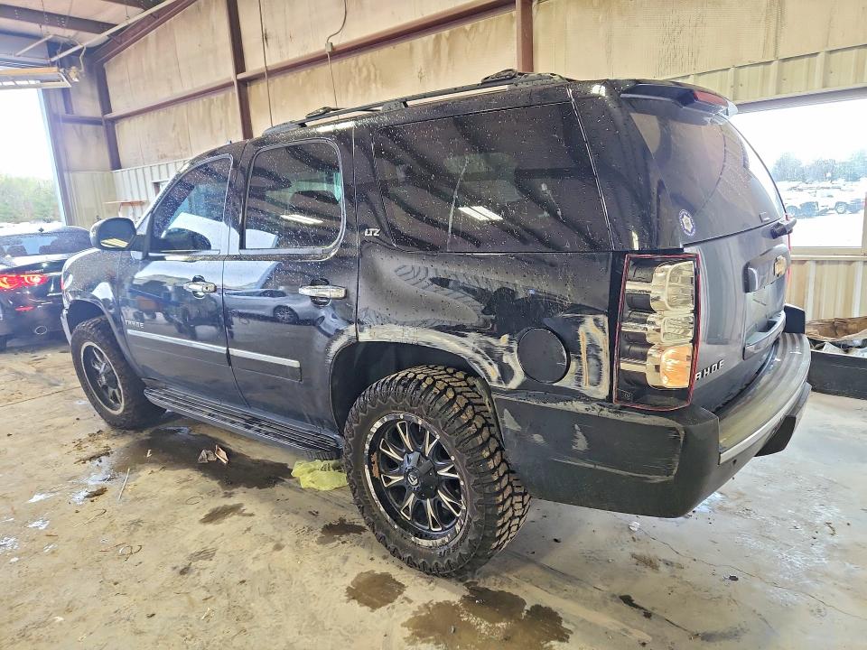 Продажа на аукционе авто 2011 Chevrolet Tahoe, vin: 1GNSKCE07BR297075, номер лота: 45512366