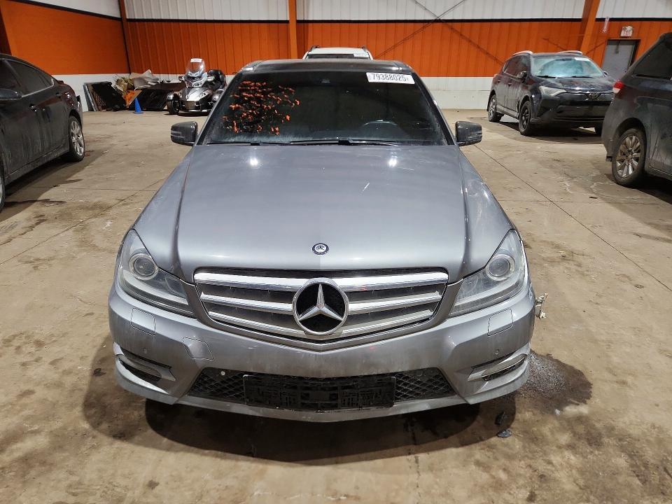 2013 Mercedes-benz C მანქანა იყიდება აუქციონზე, vin: WDDGF8JB0DA868355, აუქციონის ნომერი: 79388025