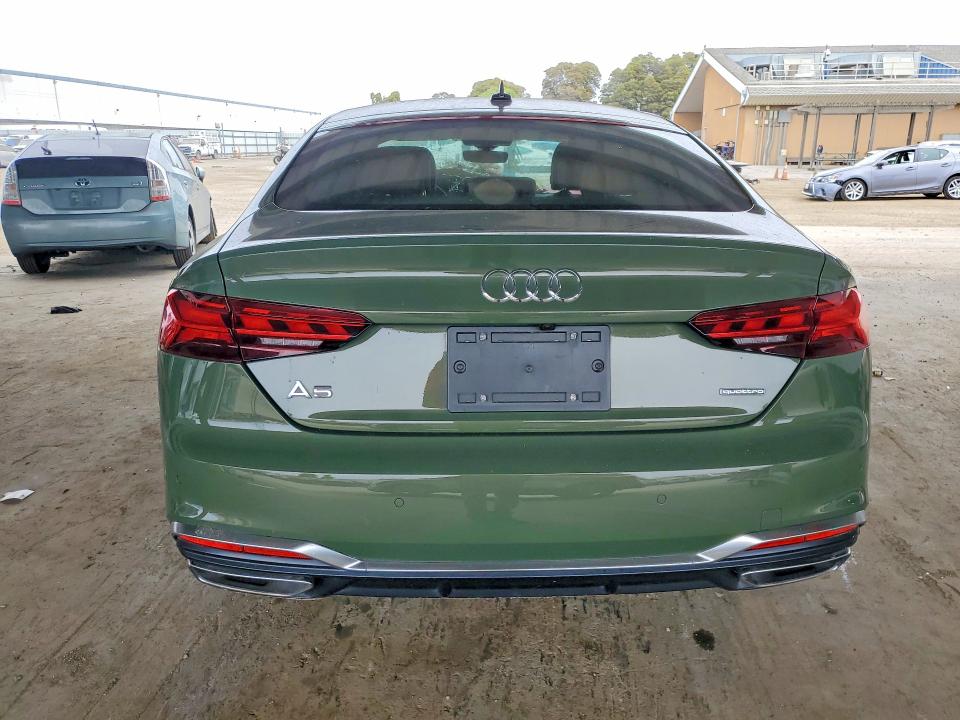 2024 Audi A5 მანქანა იყიდება აუქციონზე, vin: WAUFACF53RA021604, აუქციონის ნომერი: 47909026