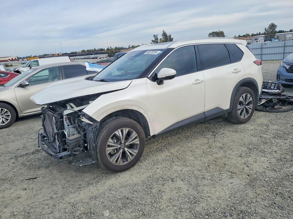 45872016 :رقم المزاد ، JN8AT3BA7MW012978 vin ، 2021 Nissan Rogue مزاد بيع