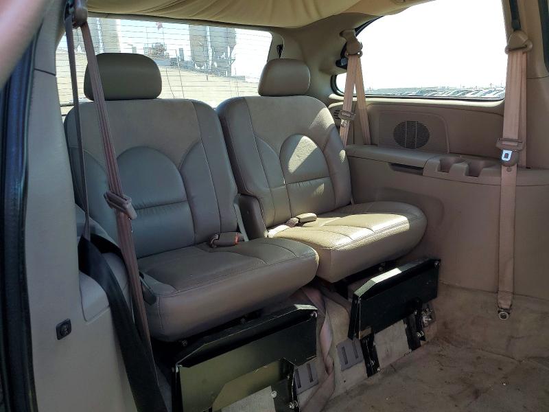 45848626 :رقم المزاد ، 2C8GP64L33R211137 vin ، 2003 Chrysler Town & Country مزاد بيع