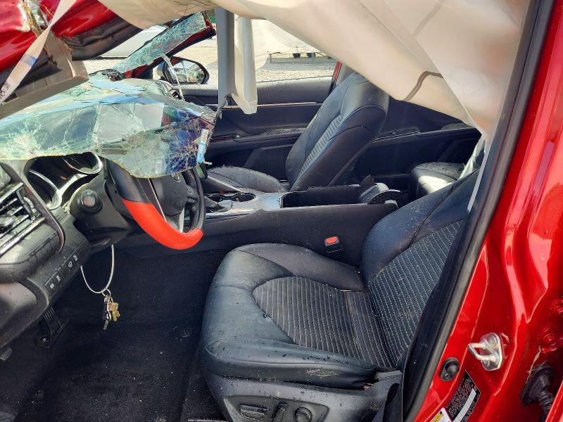 46309486 :رقم المزاد ، 4T1G11AK2LU383255 vin ، 2020 Toyota Camry مزاد بيع