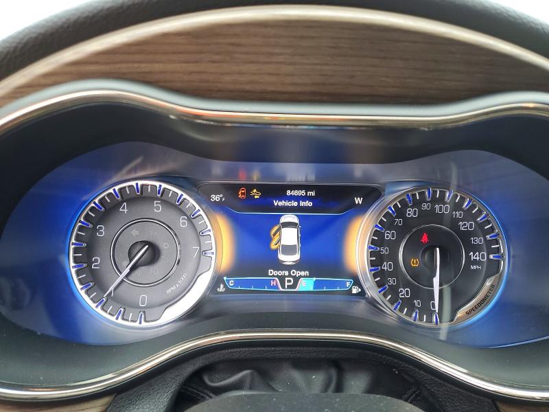 46398066 :رقم المزاد ، 1C3CCCCB7FN554820 vin ، 2015 Chrysler 200 مزاد بيع