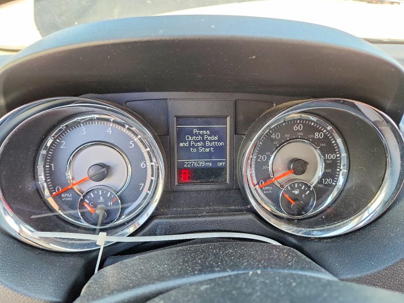 2011 Chrysler Town & Country მანქანა იყიდება აუქციონზე, vin: 2A4RR8DG2BR803530, აუქციონის ნომერი: 46048676